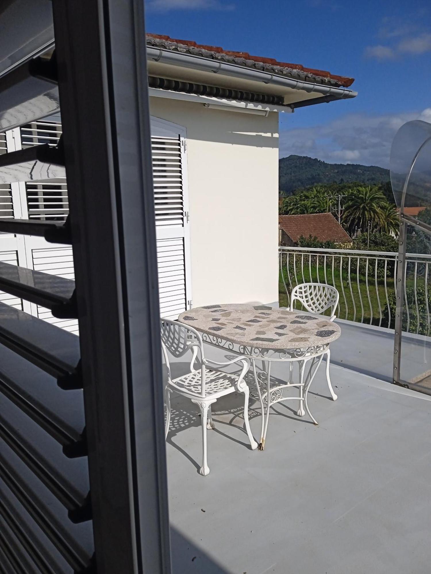 A Casa De Abelleira Ponteareas Bed & Breakfast Ngoại thất bức ảnh